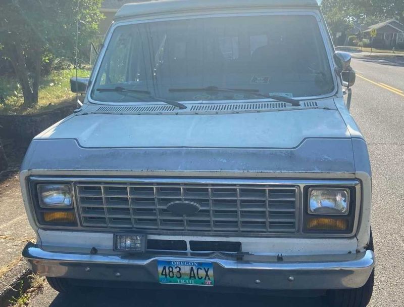 Picture 4/7 of a Ford Econoline 1987 High Top Van for sale in Eugene, Oregon