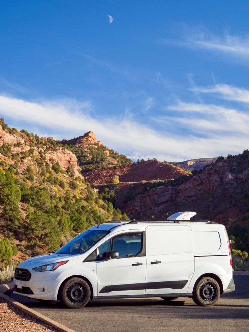 Picture 2/20 of a 2019 Ford Transit Connect XLT Campervan for sale in Flagstaff, Arizona