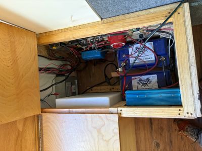 Picture 10/26 of a 1983 21' Toyota Sunrader 4X4 5.3l v8 for sale in North Bend, Washington