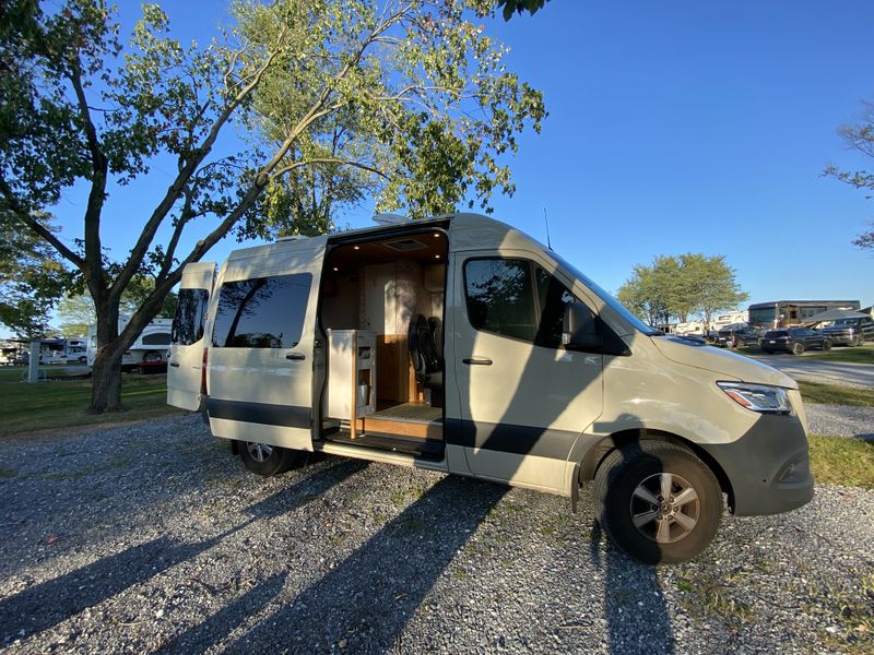 Picture 1/15 of a 2022 Custom 7-Seat Camper Van for sale in Staten Island, New York