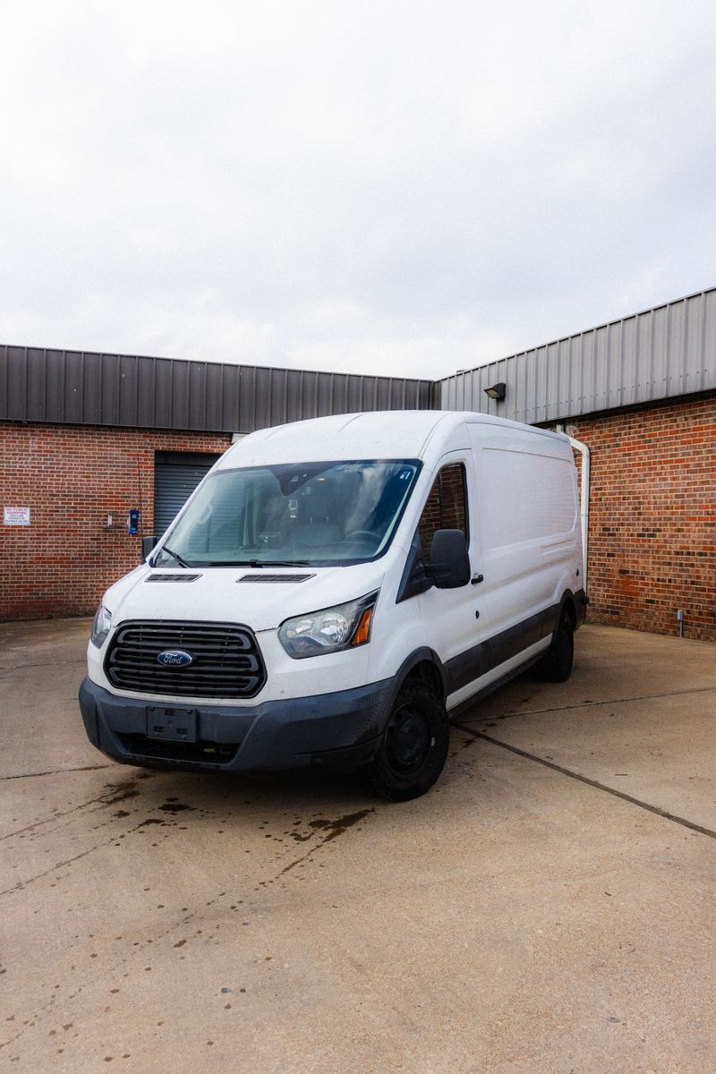 Picture 1/16 of a 2017 Ford Transit 150 - 148 WB Medium Roof for sale in Chattanooga, Tennessee