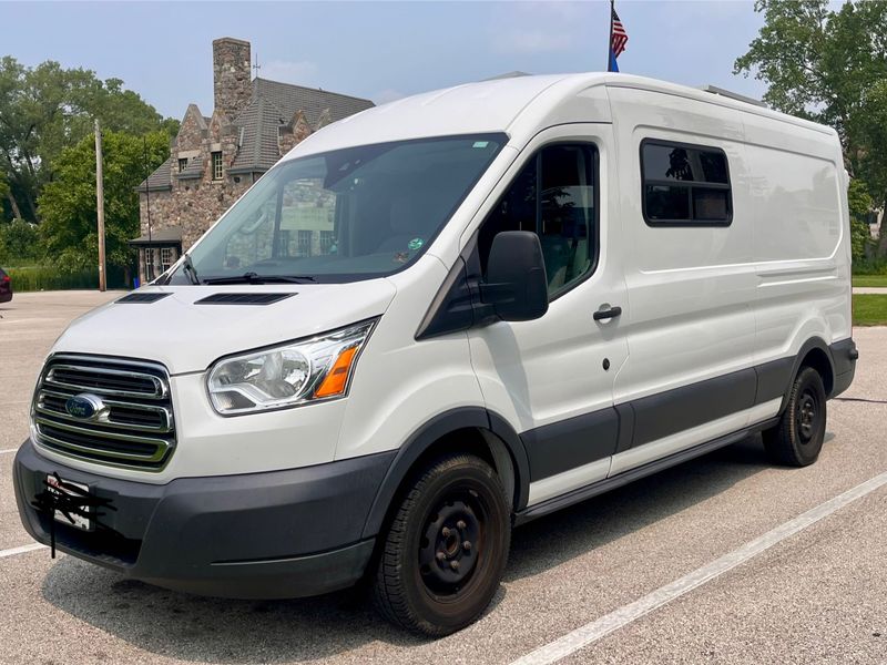 Picture 1/40 of a 2016 Ford Transit Medium Roof for sale in Milwaukee, Wisconsin