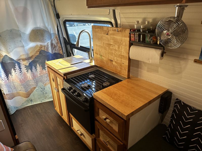 Picture 3/14 of a 2013 Mercedes Sprinter Van Camper for sale in Carpinteria, California