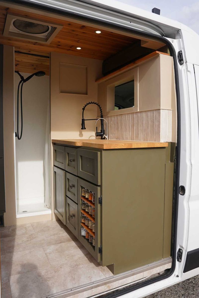 Picture 5/18 of a 2020 65k Miles Off Grid A/C, Heat, Shower Ram Promaster for sale in Cincinnati, Ohio