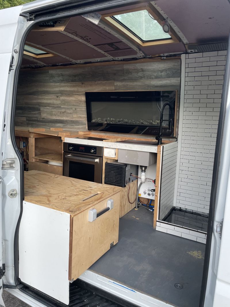 Picture 2/22 of a 2015 Mercedes-Benz Sprinter 2500 170” wb/EXT  for sale in Minneapolis, Minnesota