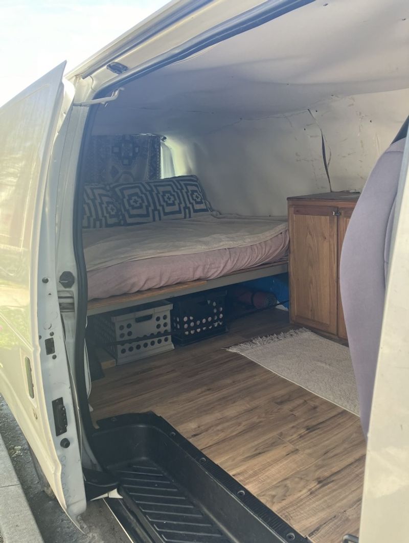 Picture 4/7 of a 2000 Econoline E350 extended for sale in Pasadena, California