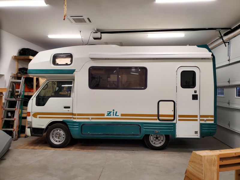 Picture 1/19 of a 1997 Toyota Dyna Camroad Zil for sale in Ithaca, New York