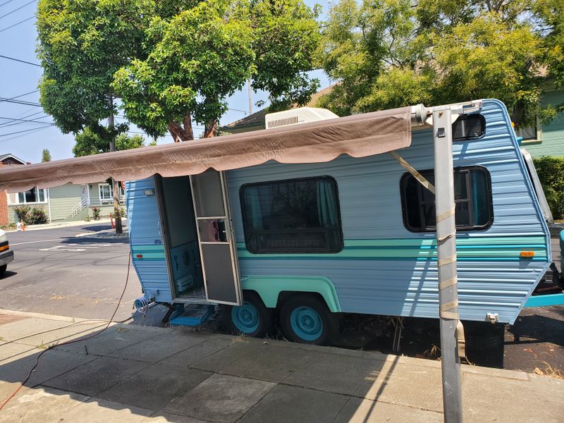 Picture 5/8 of a Beautiful 16' travel trailer  for sale in Brentwood, California