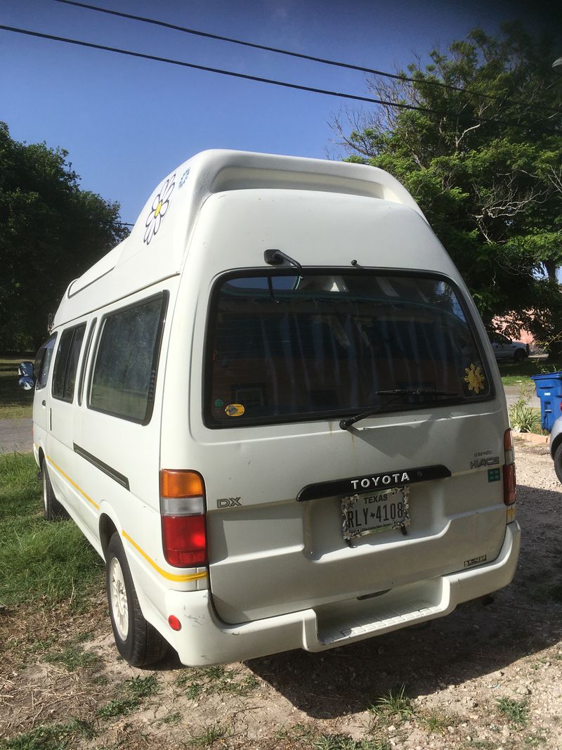 Picture 3/9 of a Toyota HiAce Camper Van with pop up sleeping 1993 for sale in Corpus Christi, Texas