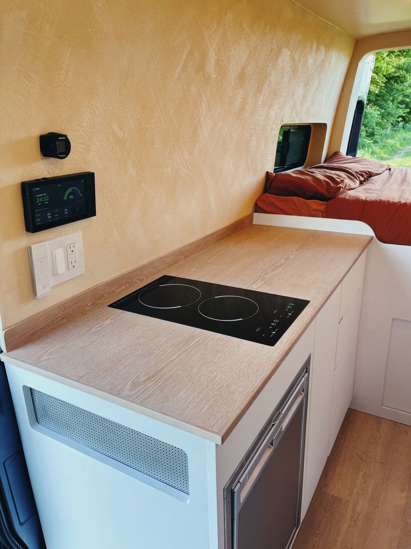 Picture 2/13 of a 2023 AWD Sprinter NEW TECH with 12v Starlink 3.0, 725w solar for sale in Brooklyn, New York