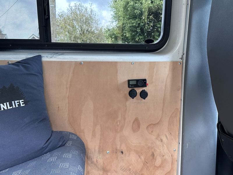 Picture 4/15 of a 2006 TN1 (only 99k miles) for sale in Portland, Oregon