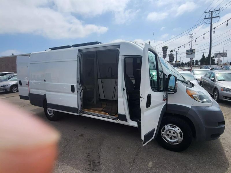 Picture 2/35 of a 2014 Ram Promaster 3500 for sale in Oxnard, California