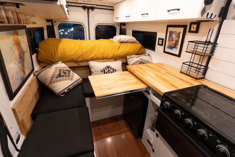 Picture 4/16 of a FULLY LOADED 2019 Ram Promaster 2500 with SPACIOUS LAYOUT! for sale in East Hartford, Connecticut