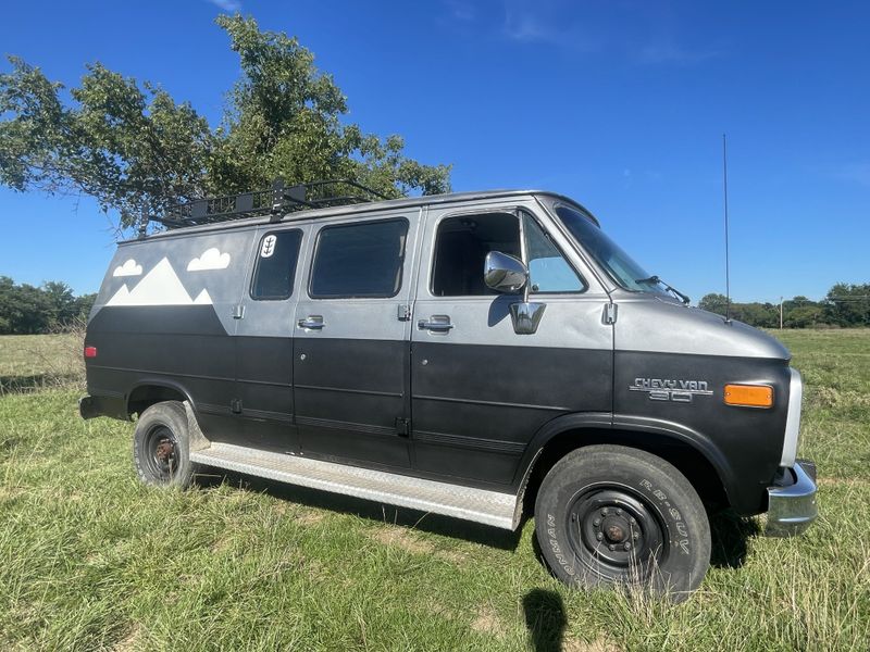 Picture 2/21 of a 1997 Chevy G30 for sale in Joplin, Missouri