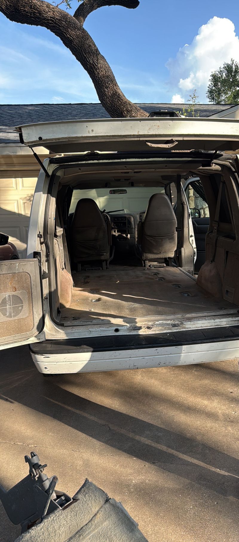Picture 4/7 of a 2005 Chevy Astro AWD $6000 OBO for sale in Austin, Texas