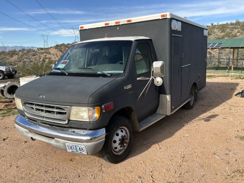 Picture 1/20 of a 1999 Ford E350 Diesel Ambulance/Camper for sale in Wikieup, Arizona