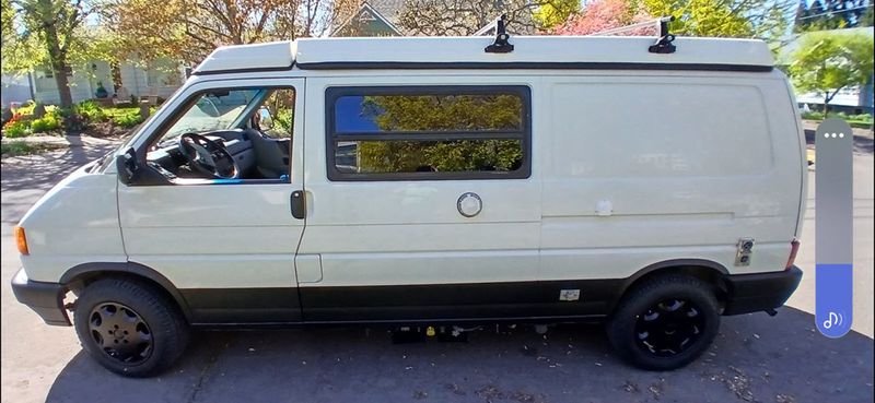 Picture 5/18 of a 1995 Eurovan Camper - Meticulously Maintained/Many Upgrades for sale in Portland, Oregon