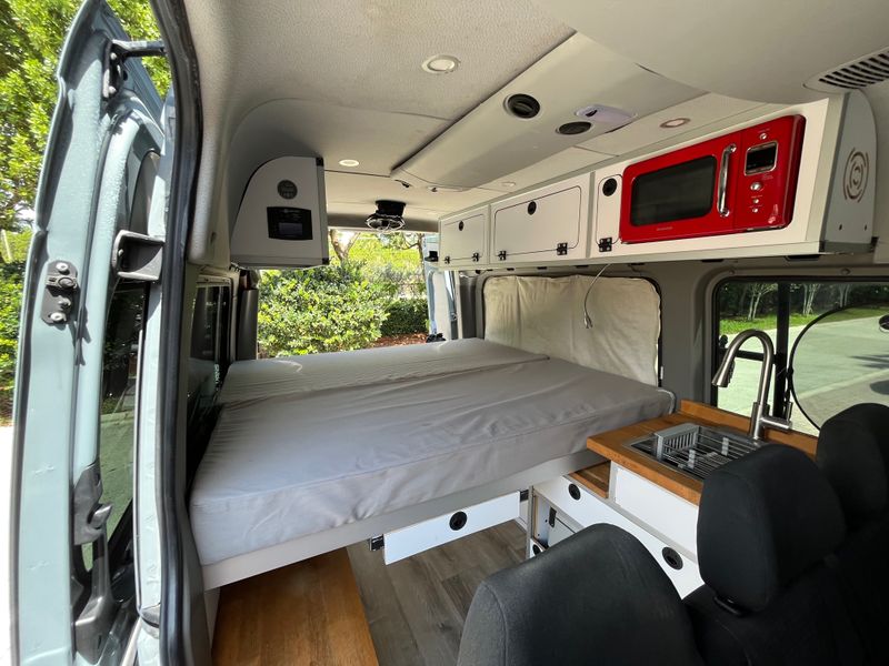 Picture 5/31 of a SPRINTER 2500 144 WB Passenger Van for sale in Pembroke Pines, Florida