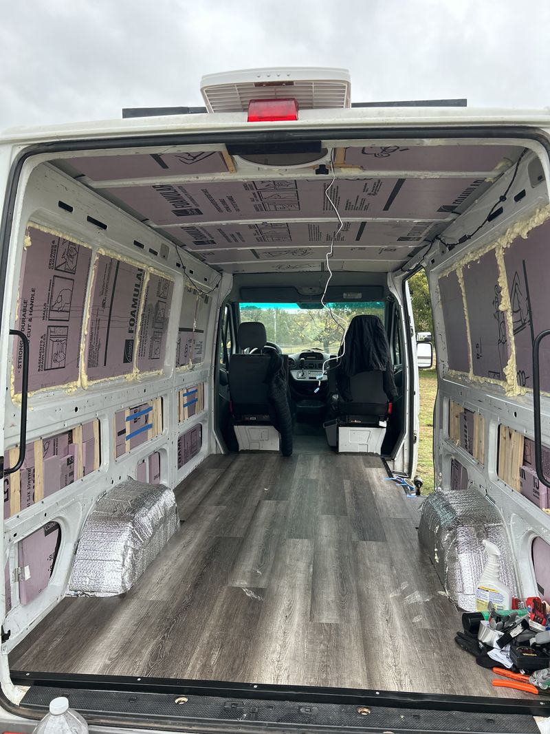 Picture 2/4 of a 2006 Dodge Sprinter t1n LOW MILEAGE  for sale in Seattle, Washington