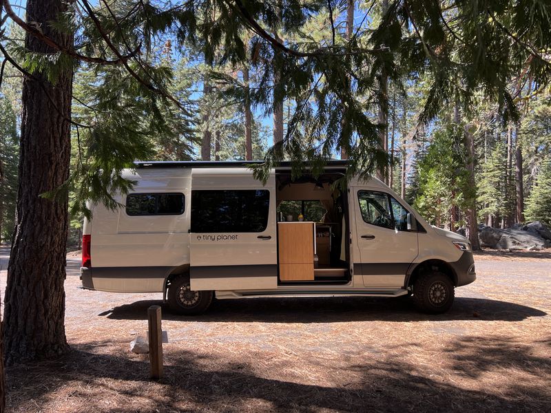 Picture 1/34 of a 4-season Mercedes Sprinter 170 ext AWD for sale in South Lake Tahoe, California