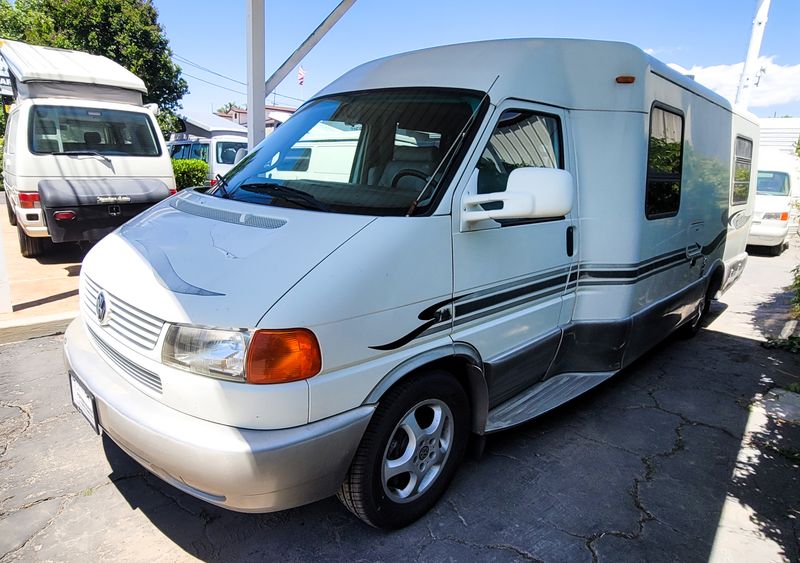 Picture 2/28 of a 2002 VW Winnebago Rialta QD for sale in Yucaipa, California