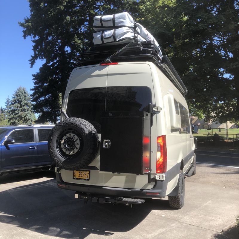 Picture 4/38 of a Overland Adventure 4 WD Sprinter Van for sale in Portland, Oregon