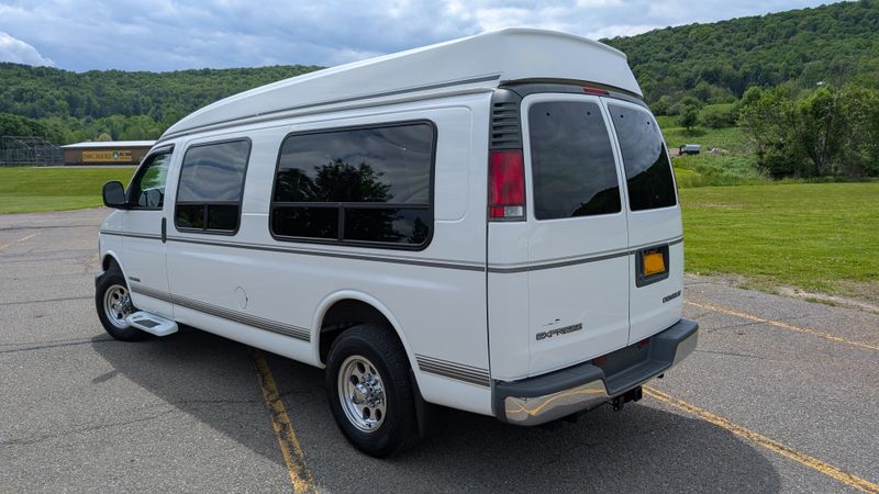 Picture 3/24 of a 2002 Chevrolet Express 3500, Extended Length, Raised Roof for sale in Binghamton, New York