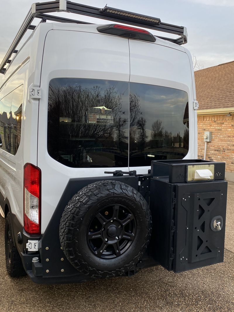 Picture 5/12 of a 2019 Transit 4x4 Off-Grid Modular Build for sale in Mckinney, Texas
