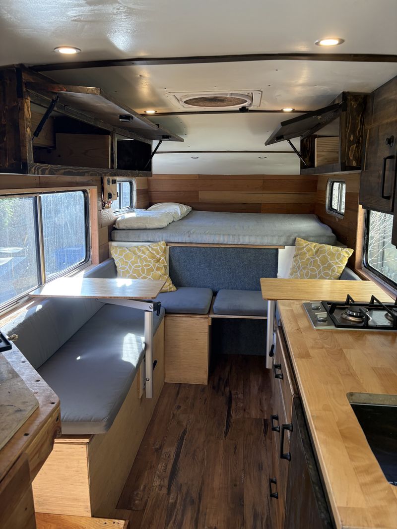 Picture 2/26 of a 1983 21' Toyota Sunrader 4X4 5.3l v8 for sale in North Bend, Washington