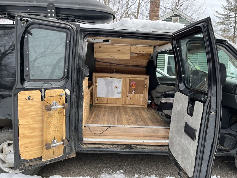 Picture 5/9 of a 2007 Ford E250 Econoline for sale in Rollinsford, New Hampshire