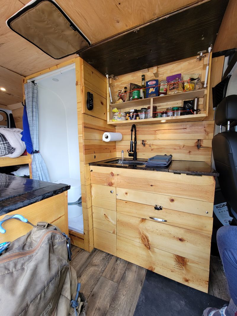 Picture 3/14 of a 2019 Ram Promaster Adventure Van for sale in Bend, Oregon
