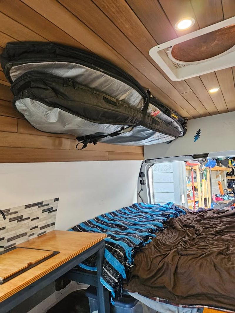 Picture 5/18 of a 2005 E350 Camper for sale in Littleton, Colorado