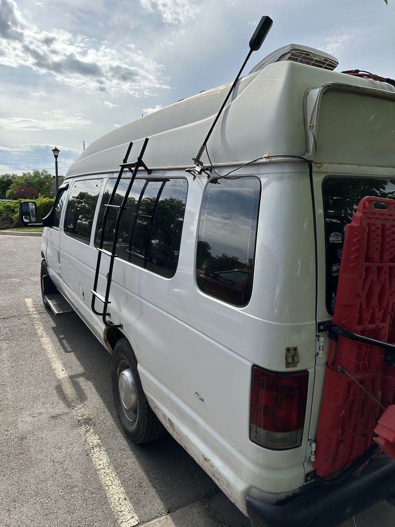 Picture 1/10 of a High top 2006 ford E350 XLT for sale in Salt Lake City, Utah