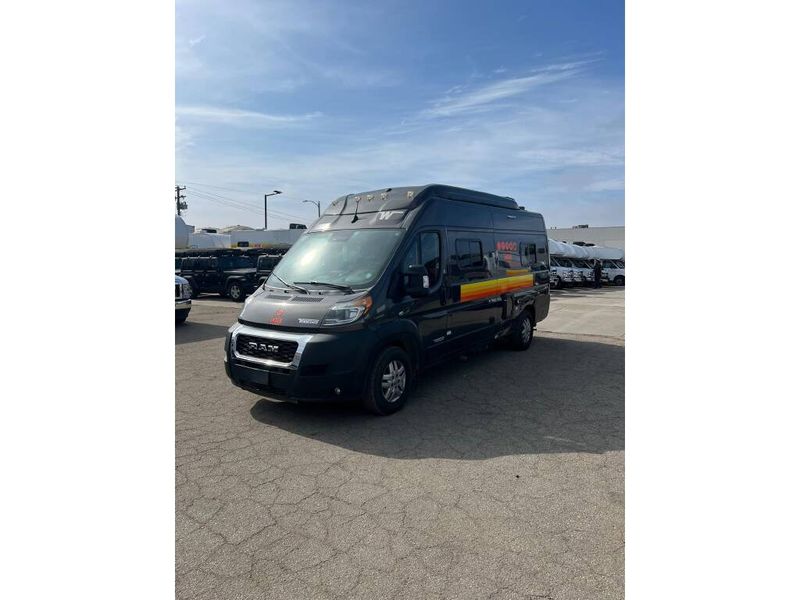 Picture 5/30 of a 2023 Winnebago Solis 59PX for sale in Los Angeles, California