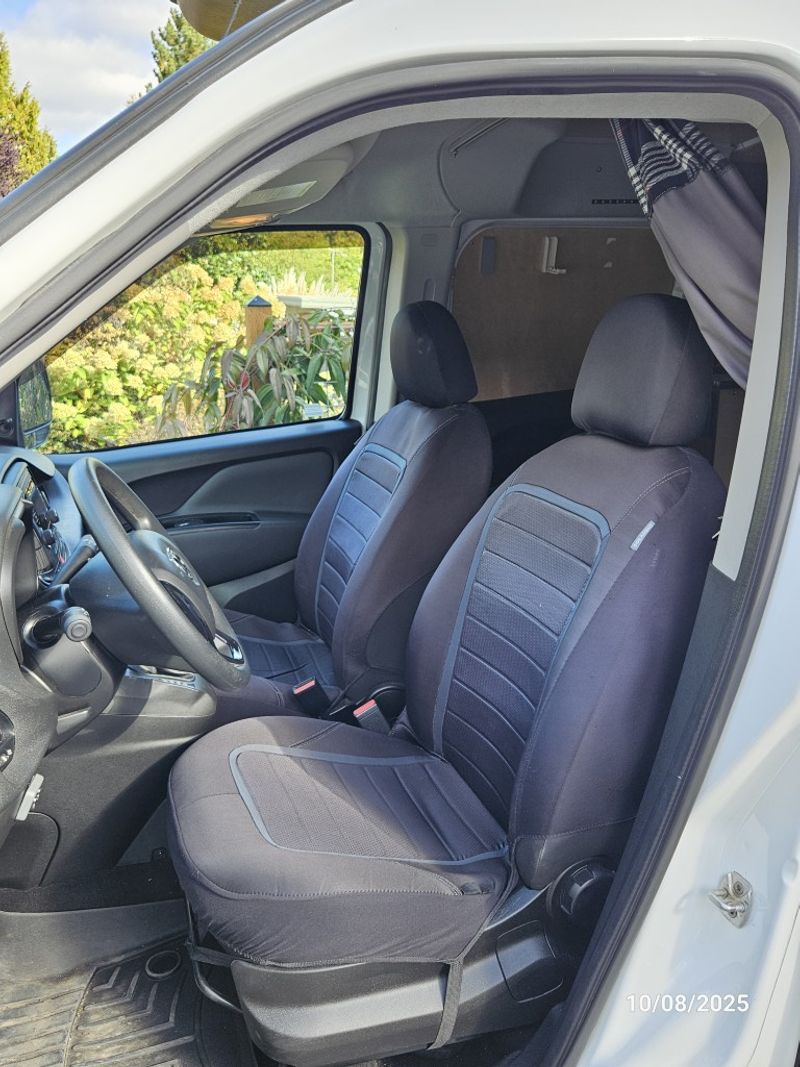 Picture 5/10 of a 2016 Ram Promaster City FWD Professional built 28mpg 82Kmi for sale in Seattle, Washington