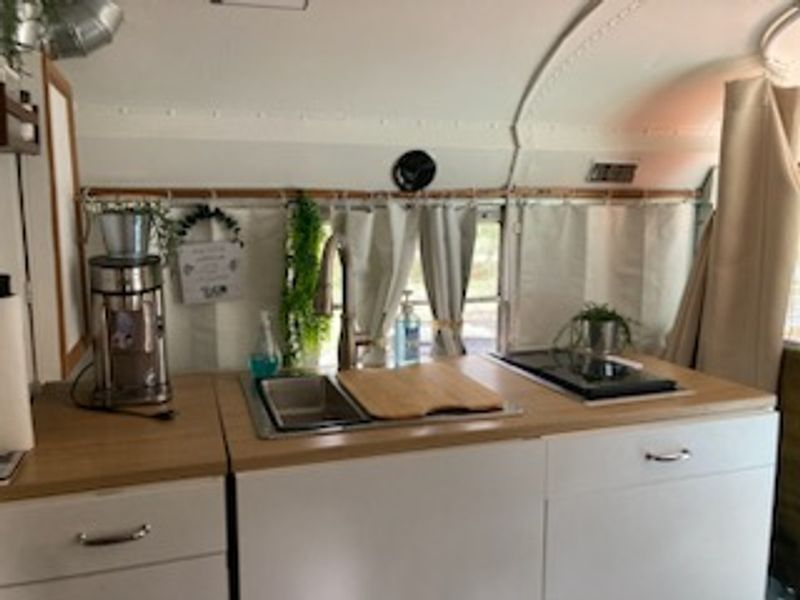 Picture 4/32 of a Skoolie for sale in Houston, Texas