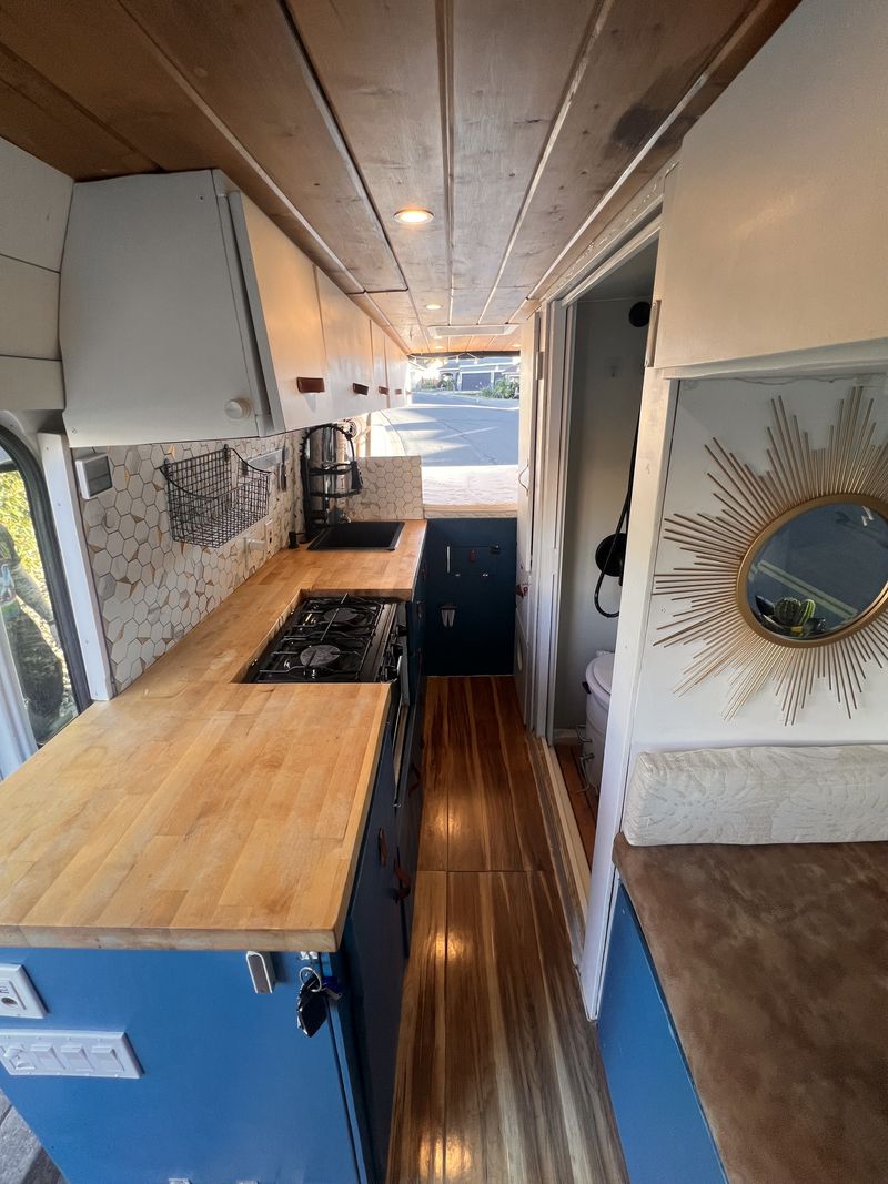 Picture 1/29 of a 2006 Freightliner camper  for sale in Brentwood, California