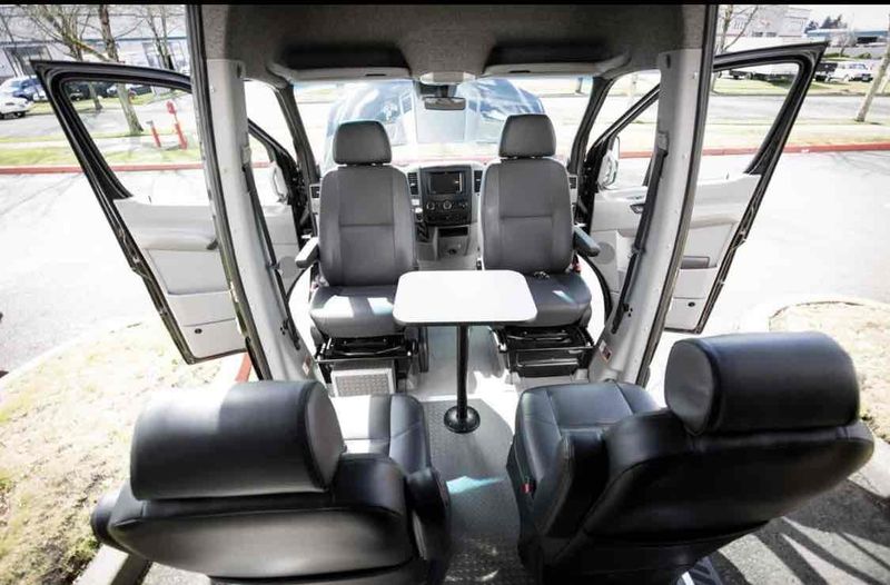 Picture 4/45 of a 2015 4×4 2500 Dual Slider by OutsideVan for sale in Floyd, Virginia