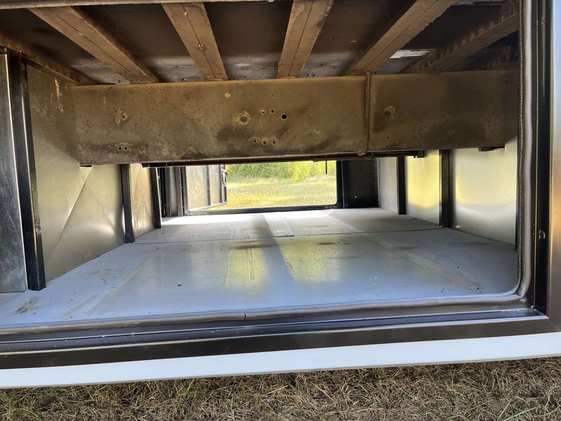 Picture 3/14 of a 2007 Thomas skoolie with slide out  for sale in Philadelphia, Mississippi