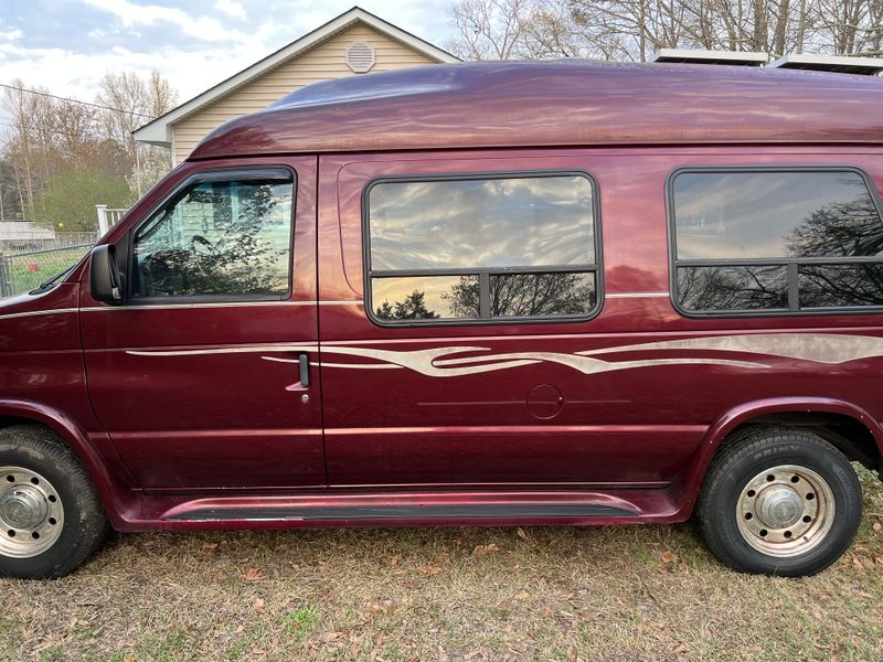 Picture 2/16 of a 2005 Ford E250 for sale in Sharpsburg, Georgia