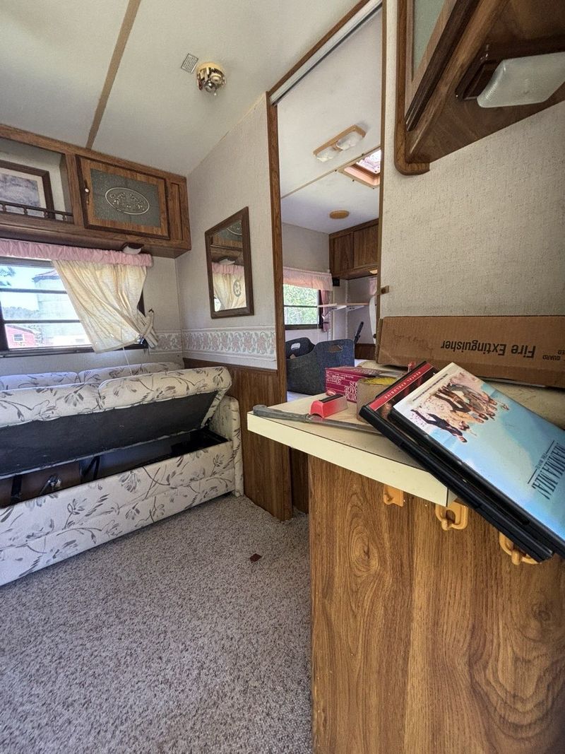 Picture 3/19 of a 1989 Catalina coachmen for sale in Graham, North Carolina
