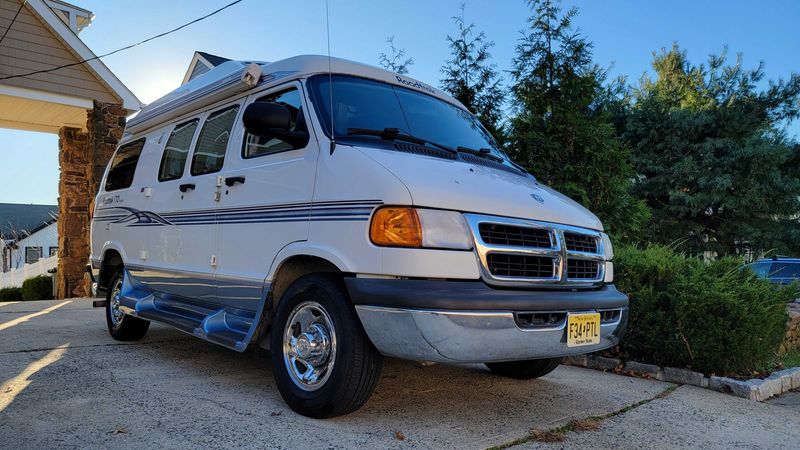 Class B RV For Sale: 2002 Dodge Roadtrek 170 Popular