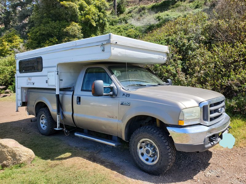 Picture 6/22 of a 04 F-250 4WD w/ pop up truck camper for sale in Seattle, Washington