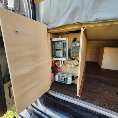 Picture 12/19 of a 🚐 2009 Ford Econoline E-250 Fully Off Grid for sale in Long Beach, California