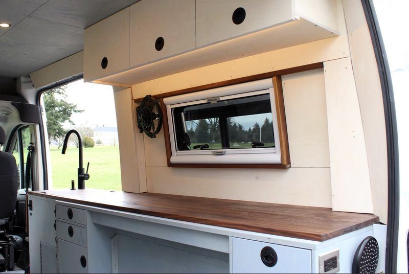 Picture 4/17 of a 2020 RAM Promaster 1500 136" WB for sale in Seattle, Washington