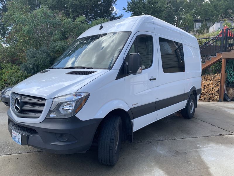 Picture 1/18 of a 2016 MB Sprinter 2500 Crew Van High Roof 144” for sale in Wenatchee, Washington