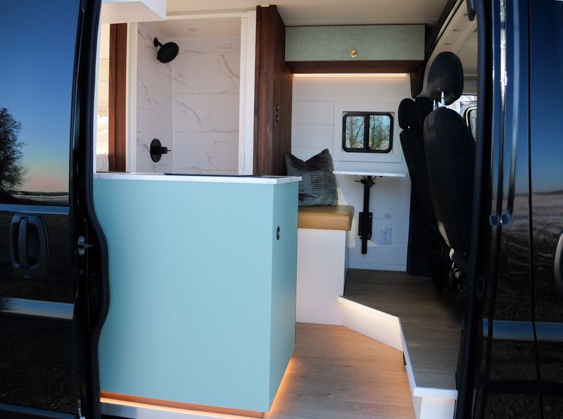 Picture 1/24 of a Luxury Adventure – Off-Grid AC/Heat, Tons of Power for sale in Kansas City, Missouri
