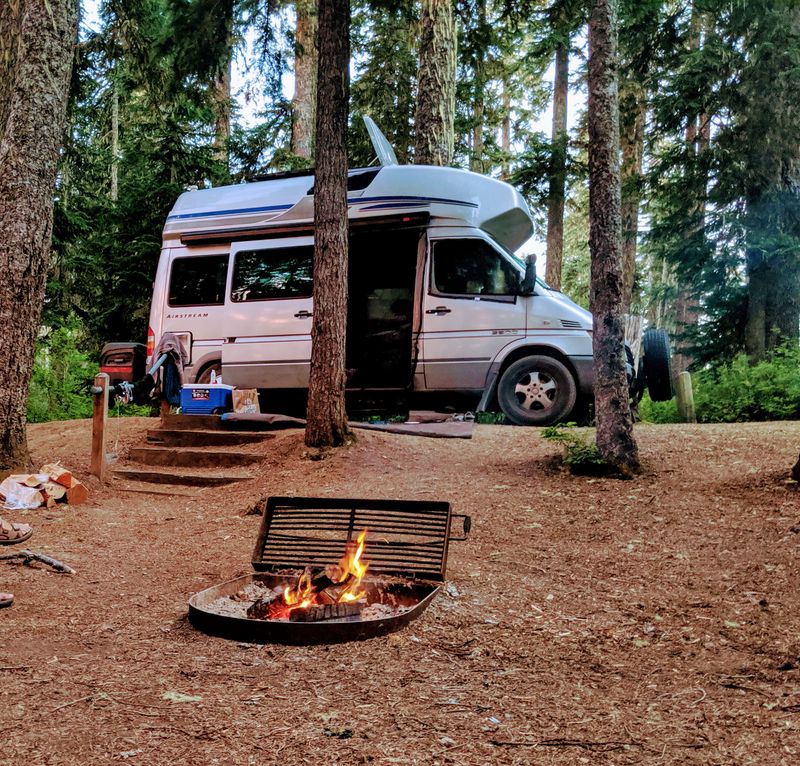 Picture 2/18 of a 2005 Airstream Westfalia for sale in Seattle, Washington