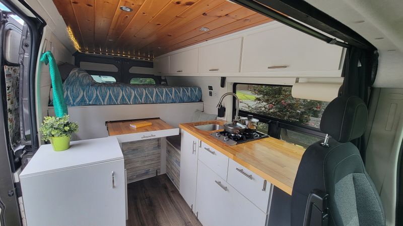 Picture 4/37 of a 2019 RAM Promaster 2500 for sale in Renton, Washington