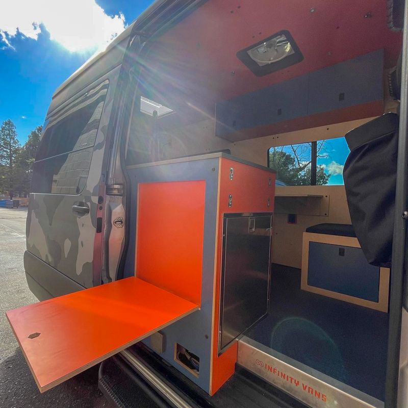 Picture 4/15 of a 2020 4x4 Sprinter for sale in Greenbrae, California